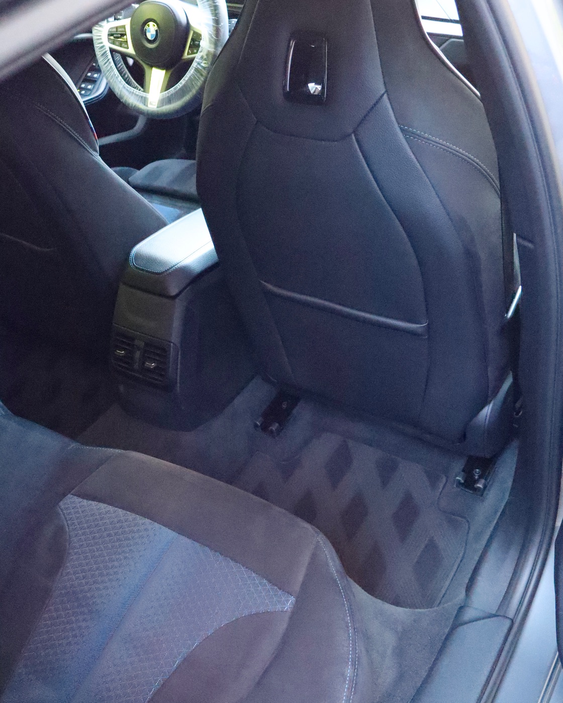 BMW M135i — Detailing Interno completo + Lavaggio sedili in Alcantara