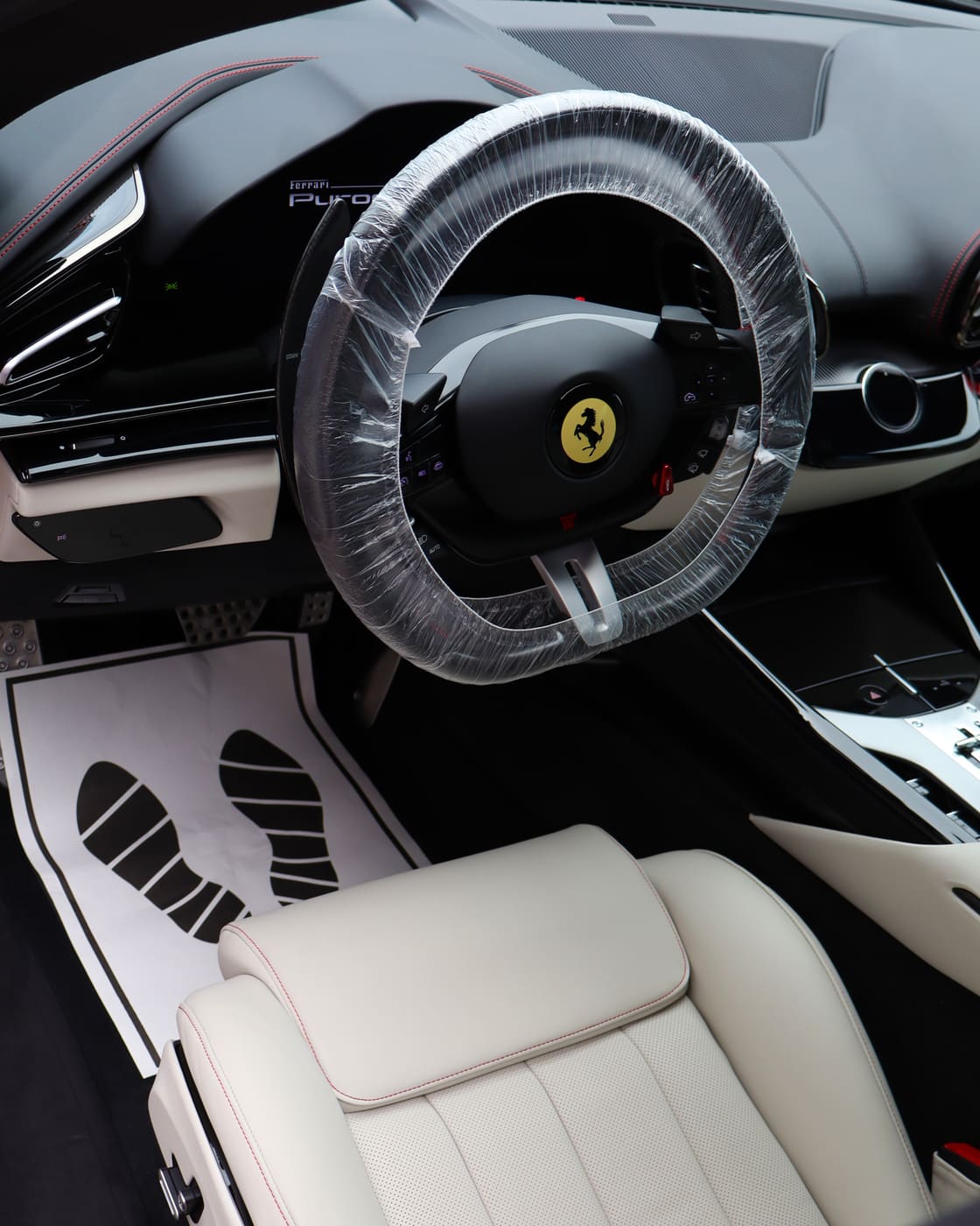 Ferrari Purosangue — Detailing Interno completo