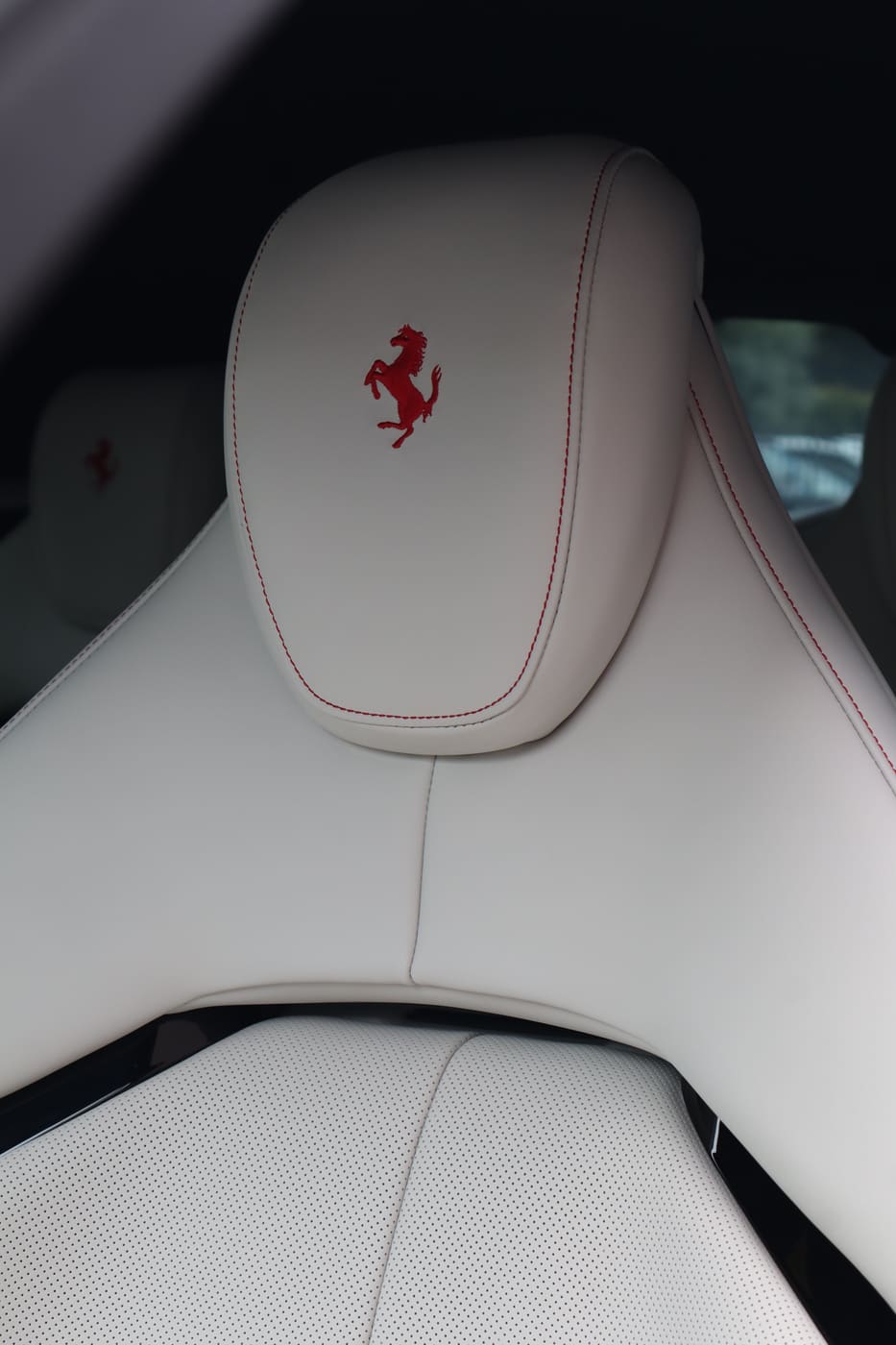 Ferrari Purosangue — Detailing Interno completo