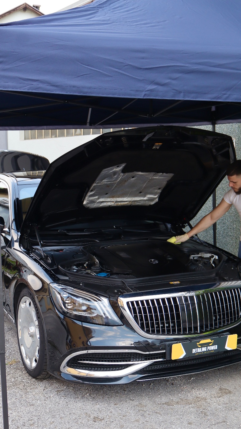 Mercedes Classe S Maybach — Detailing Interno completo + Pulizia Vano motore
