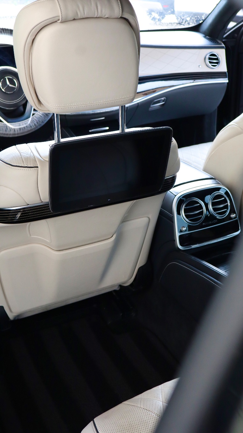 Mercedes Classe S Maybach — Detailing Interno completo + Pulizia Vano motore