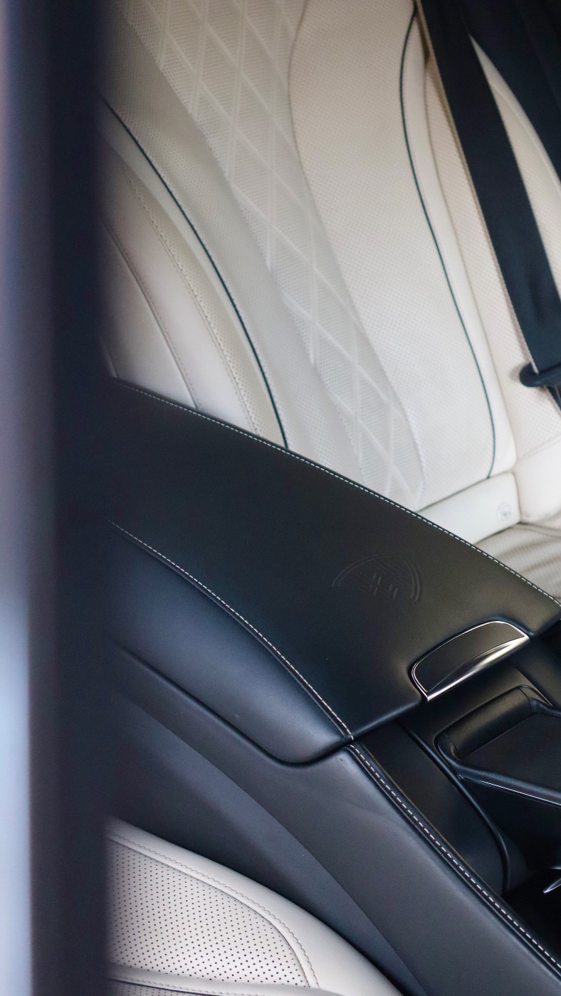 Mercedes Classe S Maybach — Detailing Interno completo + Pulizia Vano motore