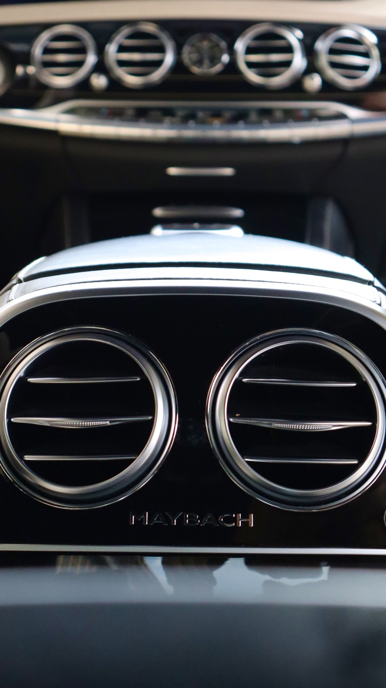Mercedes Classe S Maybach — Detailing Interno completo + Pulizia Vano motore